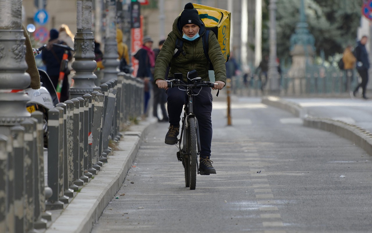 有機宅配が地域対応しているサービスはどこですか？
